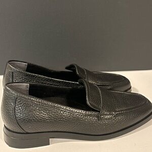 Vionic Sellah Loafers Womens US Sz 6 Black Pebbled Leather Flats Orthotic Shoes